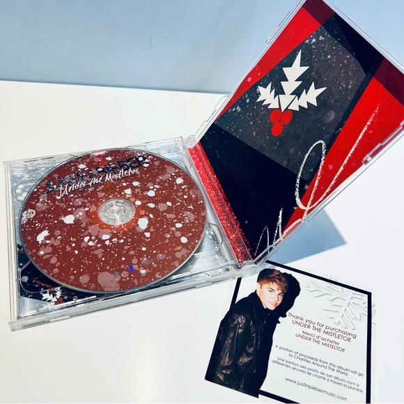 Christmas Justin Bieber Under The Mistletoe Deluxe Ed CD Never Say Never - Picture 8 of 8